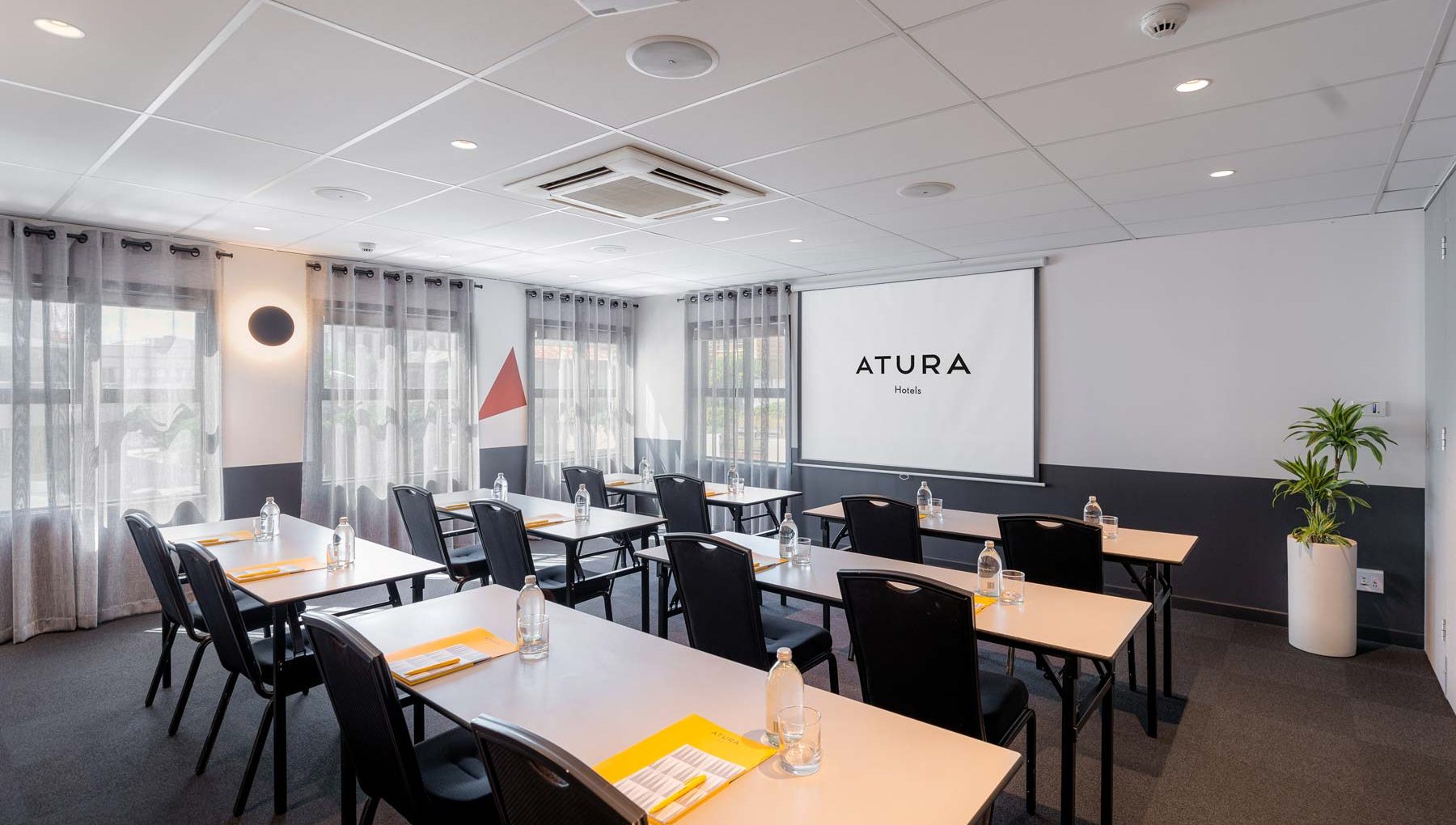 Mansfield 1 - Classroom Setup 2 - Conference Rooms - Atura Wellington