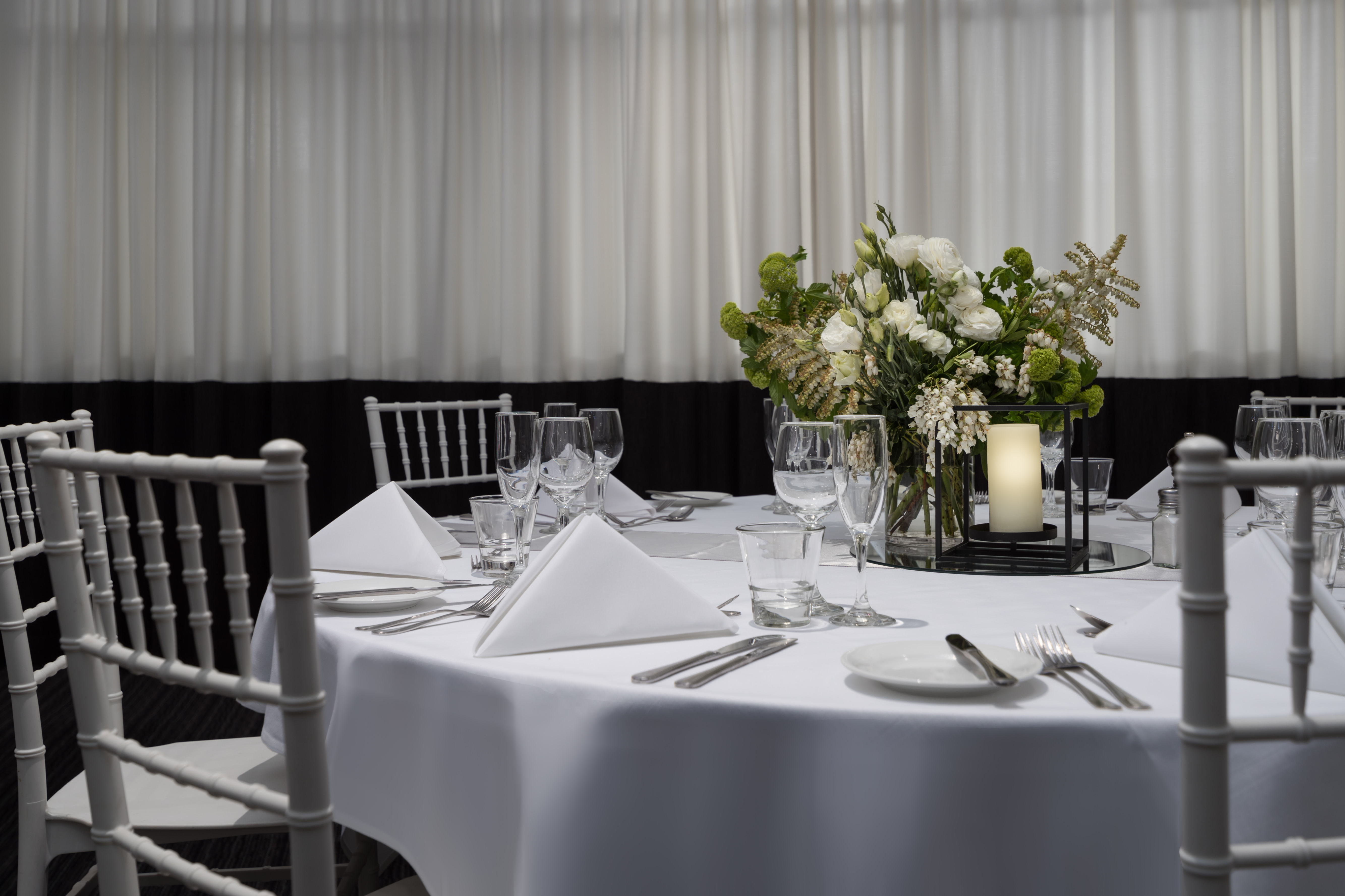 Atura Albury ready to book image