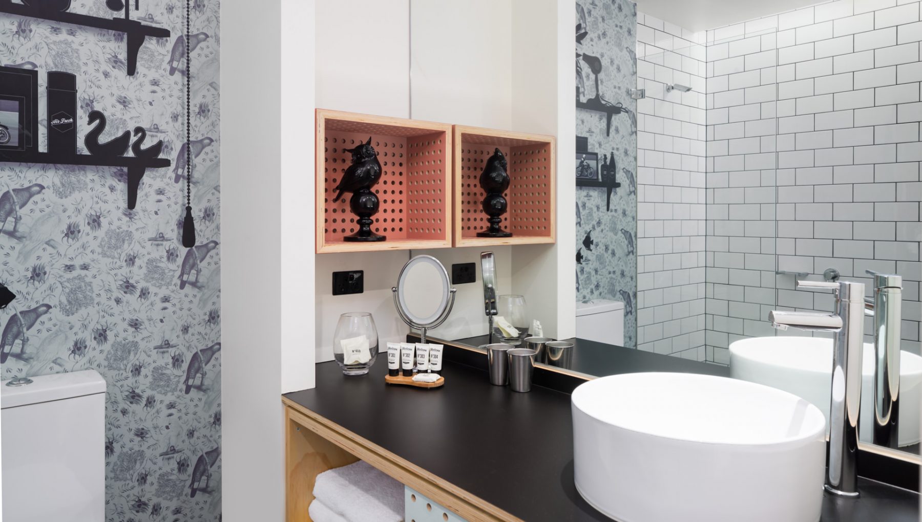 atura blacktown guest room
